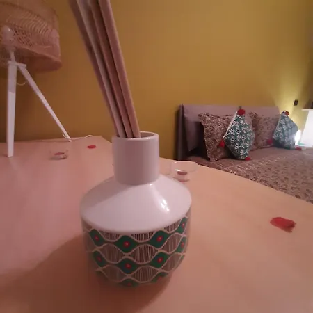 The Orange Groove Bed & Breakfast Bari