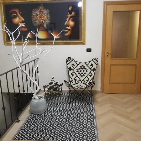 The Orange Groove Bed & Breakfast Bari