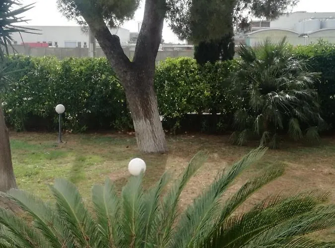 The Orange Groove Nocleg ze śniadaniem